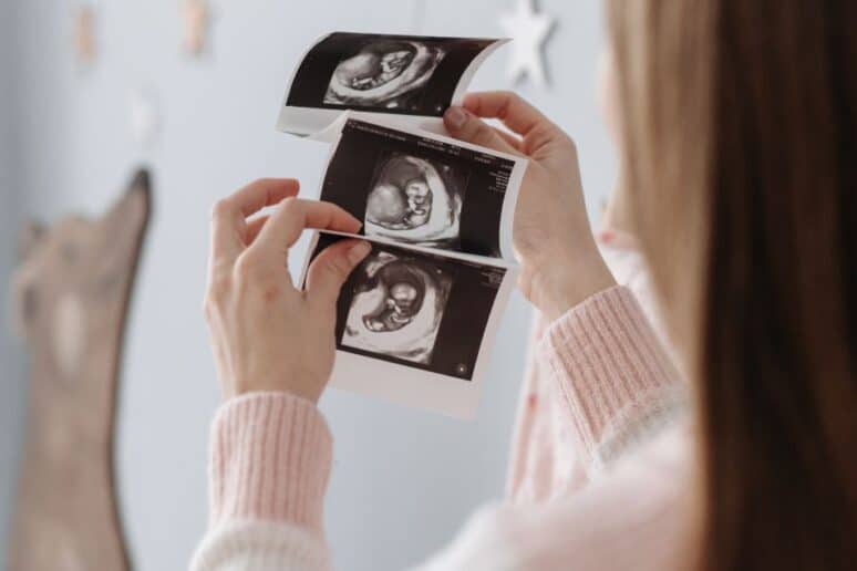 jak oznamit tehotenstvi partnerovi