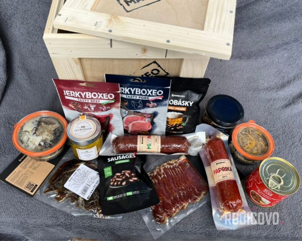 bedna pro masozravce manboxeo